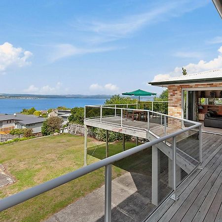 Lofty Lakeviews - Acacia Bay Holiday Home Taupo Exterior foto