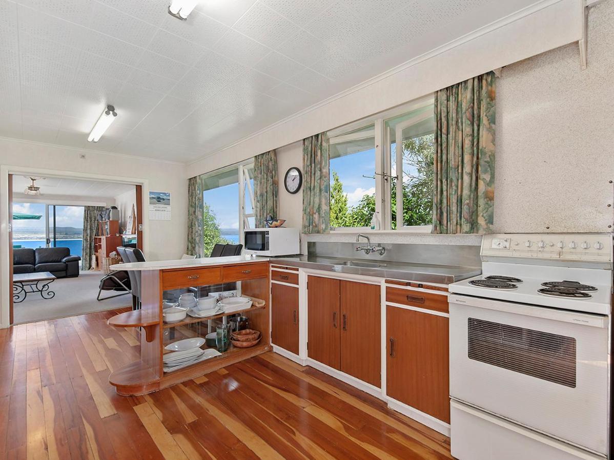Lofty Lakeviews - Acacia Bay Holiday Home Taupo Exterior foto